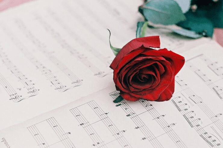 Love Story Indila Lyrics: 5 Heartfelt Meanings Explored image 5